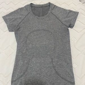 grey lululemon swiftly tech